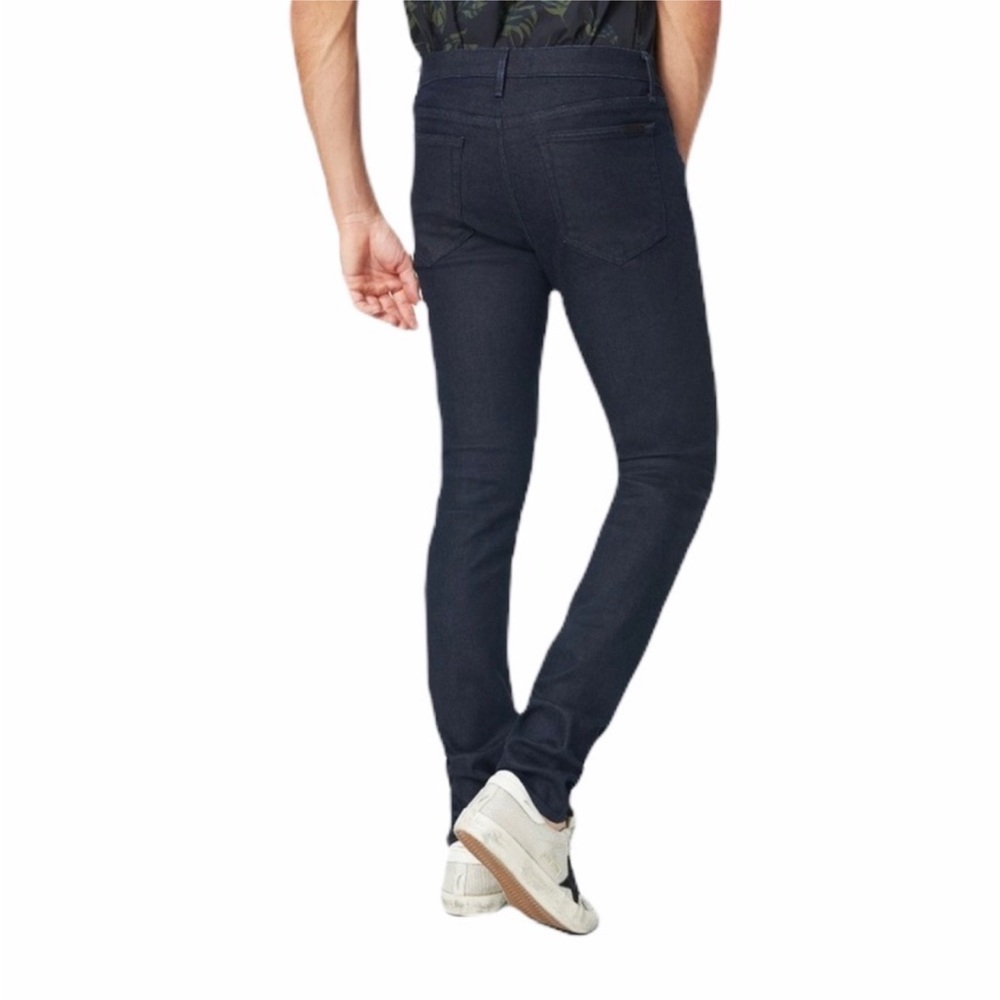 Joe’s Jeans The Legend Skinny Fit in Lowell rinsed indigo blue stretch denim
